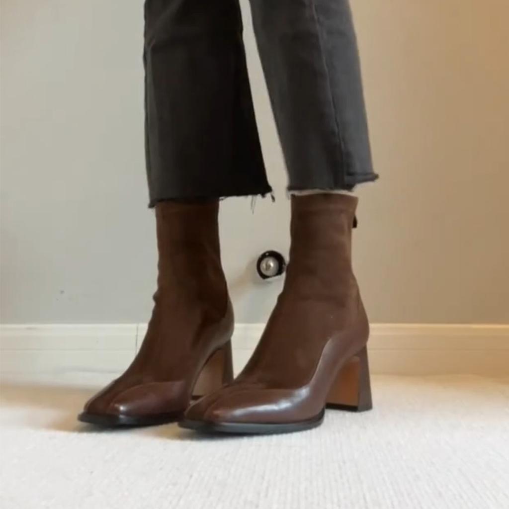 Retro modische elastische dünne Stiefel Damen einfache weiche Leder quadratische Spitze Reißverschluss hinten Martin Stiefel hohe Absätze Kurzstiefel