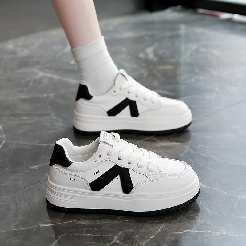 2025 New Women Leather Flat Shoes Autumn Breathable Vulcanized White Sports Lace Up Thick Soled Casual Shoes for Women