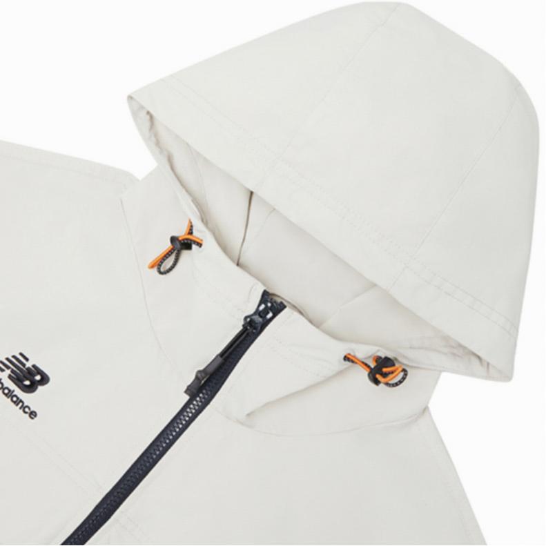 New Balance Jackets Women's White Hooded Moderate Other NAA34012-BEI