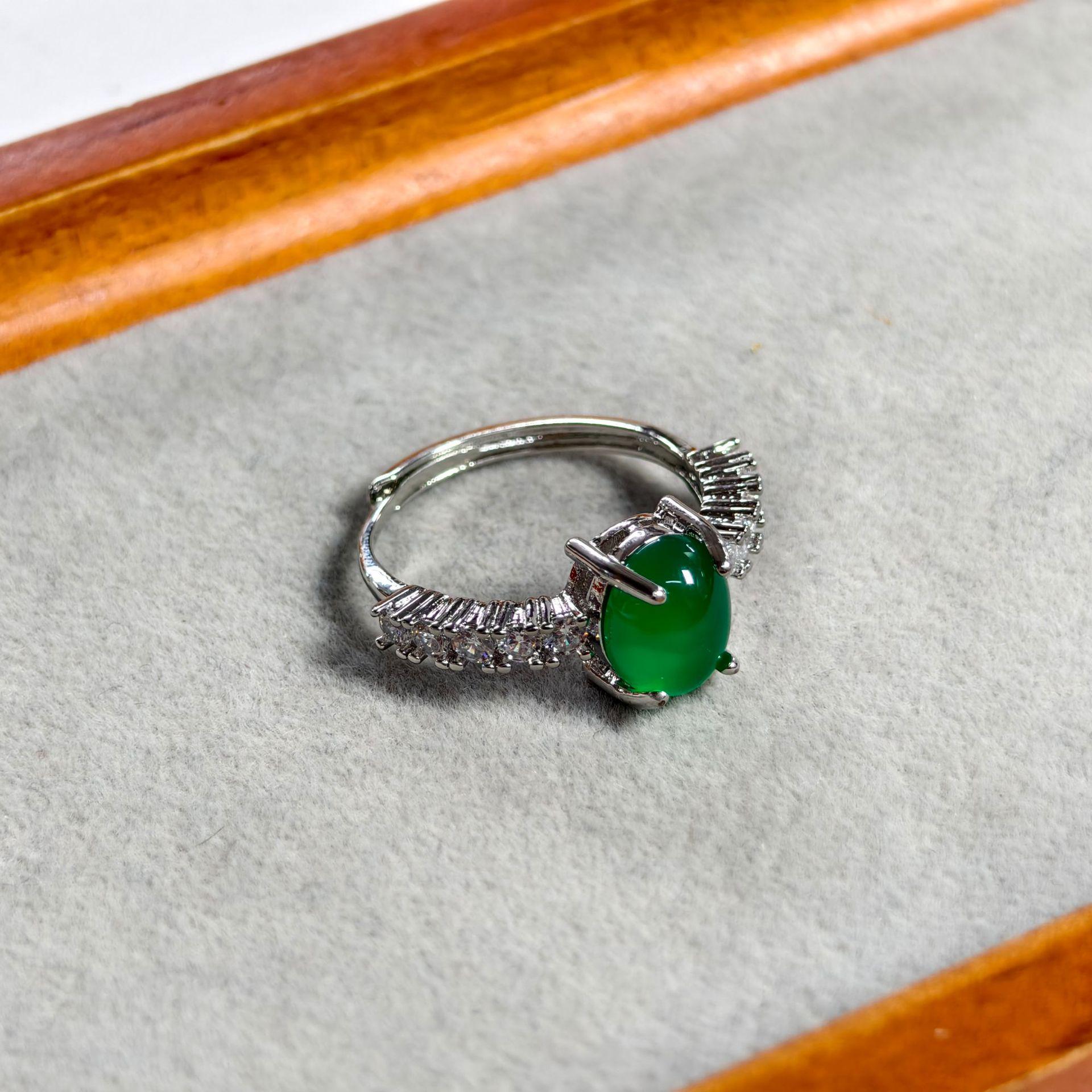 Gessen Jewelry Ice Cabochon Light Luxury Ring, Earrings, and Pendant Set