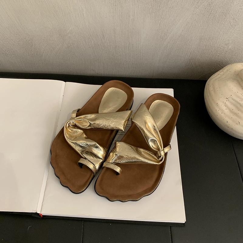 [Lammleder] Damen Hausschuhe tragen ausländischen Stil neuer Sommer silberne Zehensteg Plateau Sandalen Designgefühl Nische