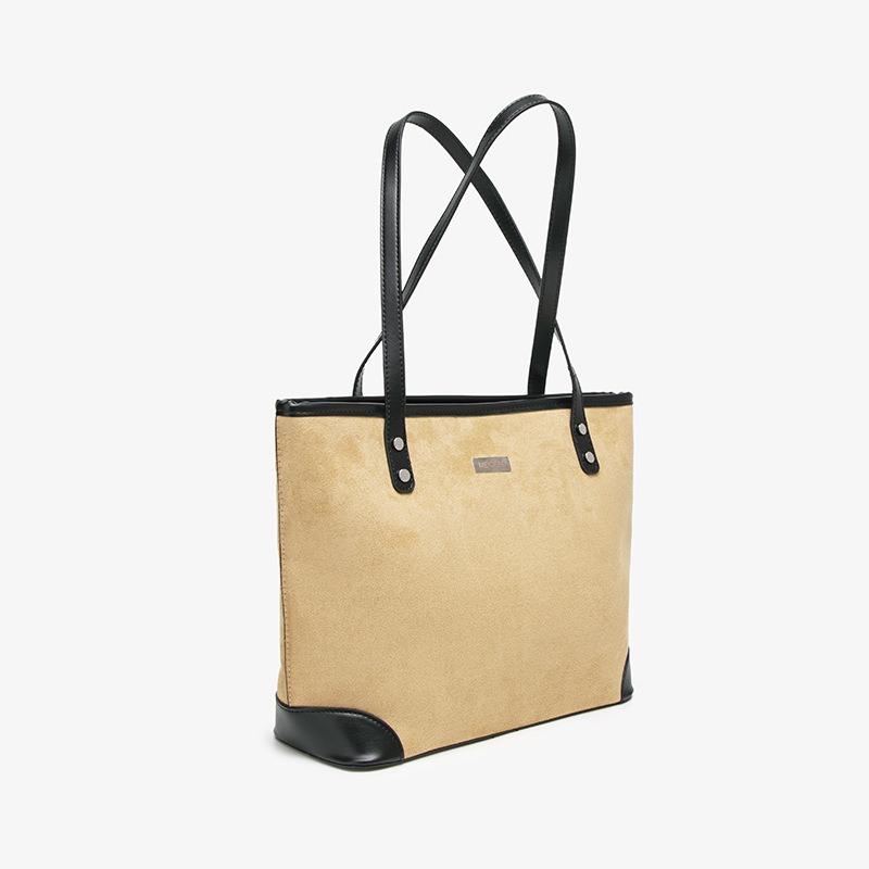 Fashion and leisure large-capacity tote bag women's new large bag texture matte niche commuter shoulder bag