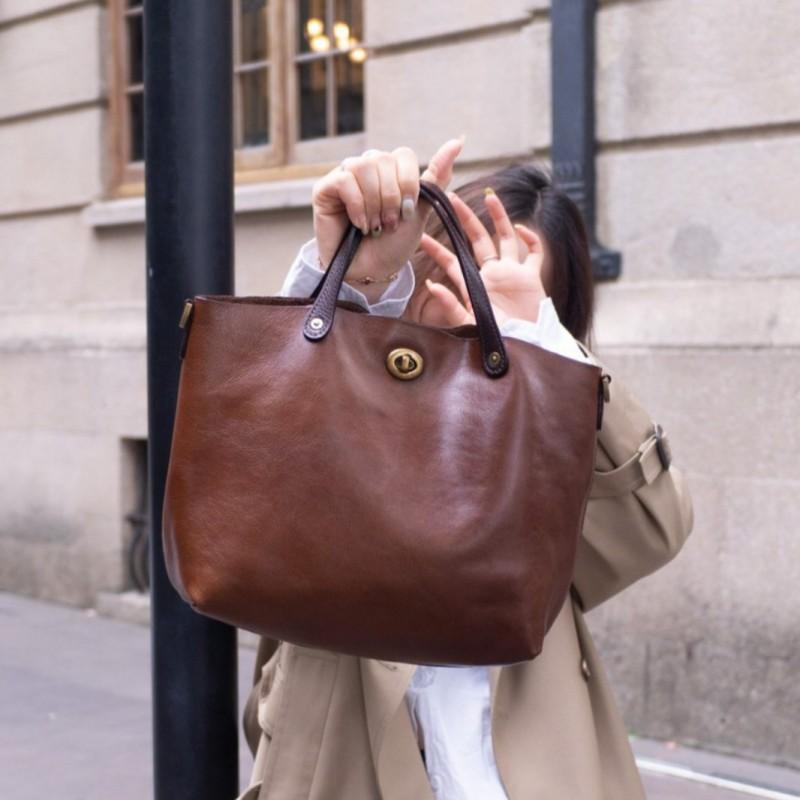 New First-layer Tree Paste Vegetable Tanned Cowhide Retro Fashionable Genuine Leather Women's Bag Large-capacity Portable Single-shoulder Crossbody