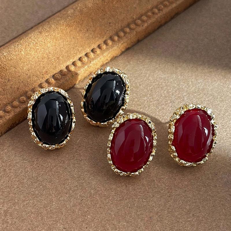 Ovales Metall-Steckohrringe Klassisches Harz Neue Stile Für Frauen Vintage Mode Schmuck Tägliche Wear Accessoires Zeitlose Geschenke MQ596