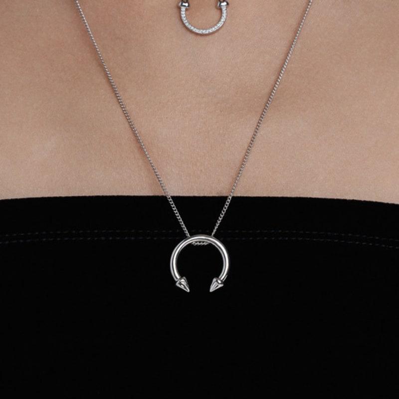 

amidibloom arrow R necklace gold plated