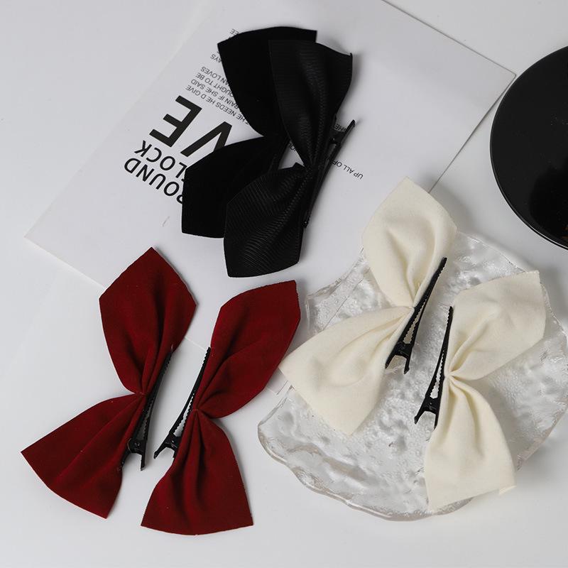Black Velvet Bow Hairpin - Jisoo-Inspired Korean & Japanese Style Side Clip Hair Accessory