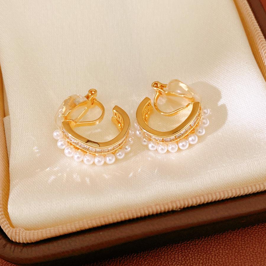 18K Gold-Plated Zirconia Pearl Ear Cuff – Elegant, Simple, Luxurious Women s Fashion Earrings