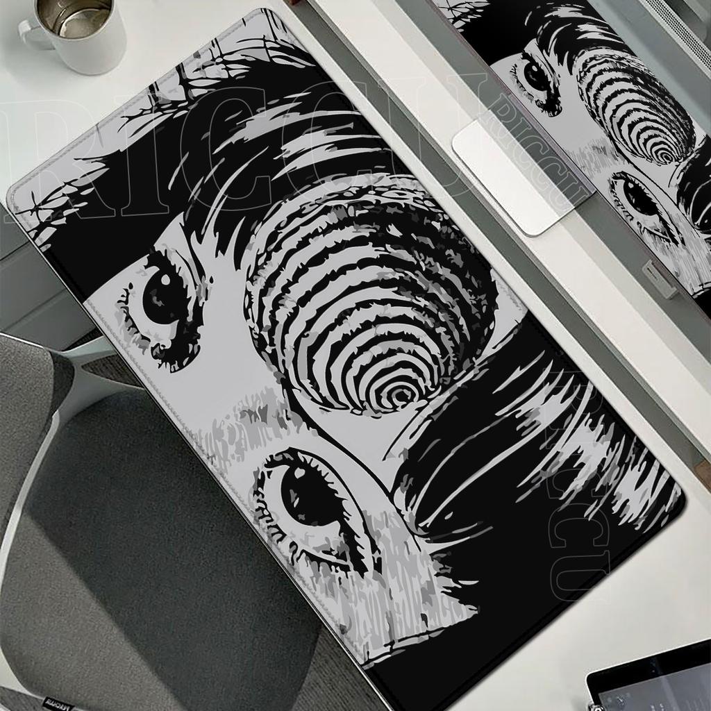 Black and White Horror Collage Anime Girl Mouse Pad XXL Gamer Mousepad Office Extended Desk Pad Gaming Keyboard Mat Large Carpet