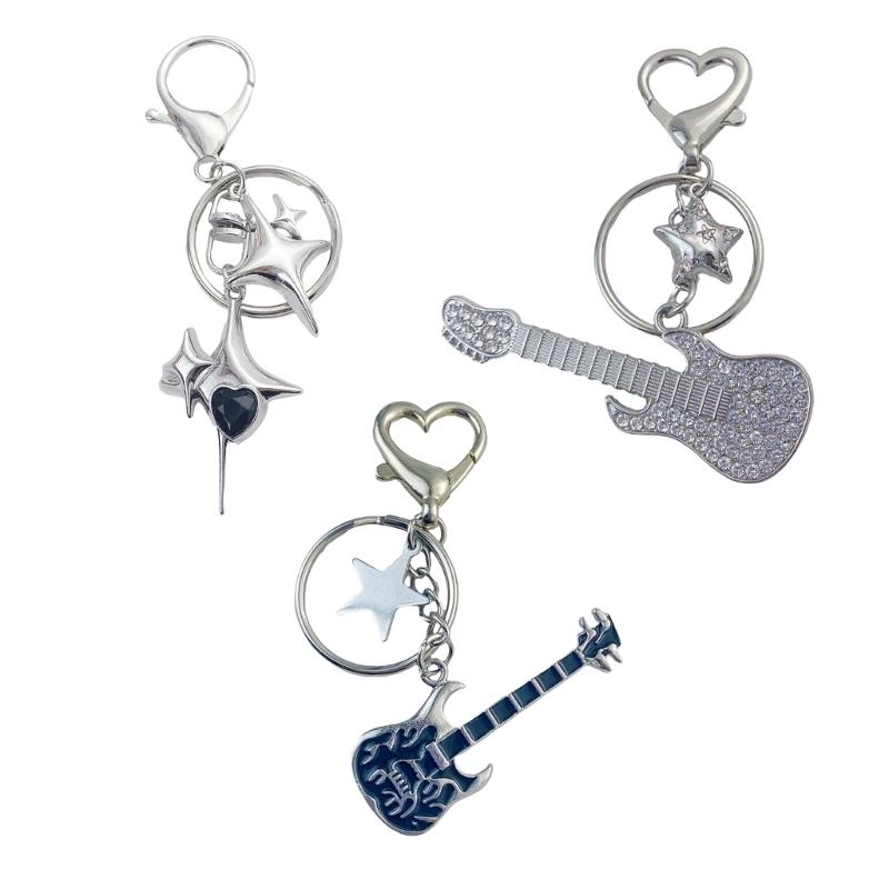 Elegant Full Rhinestones Metal Guitar Keychain Star Charm Keyring Pendant for Music Lovers and Fashion Enthusiasts