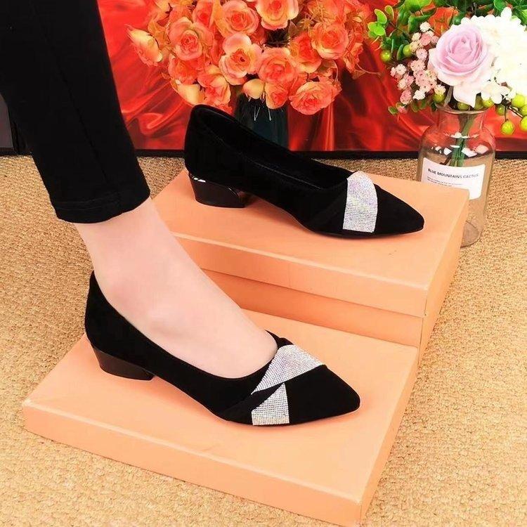 Low-heeled rhinestone single shoes women's autumn matte mid-heel pointed temperament work commuter women's shoes