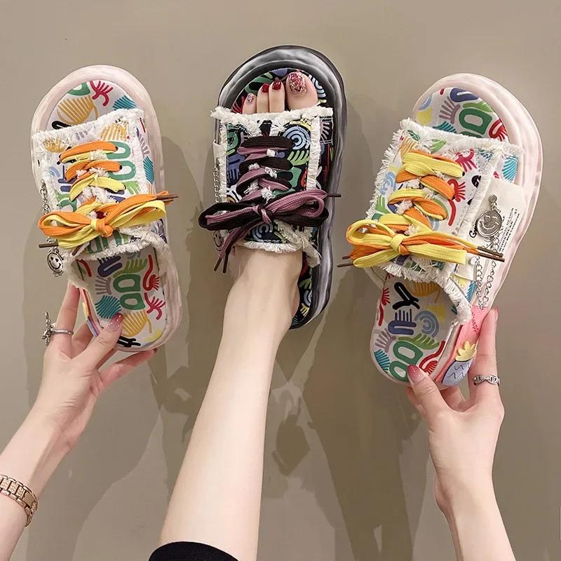 Fashion Slippers Thick Sole Shoes Sandals Women Fashion Soft Flat Luxuriou Rubber Fabric Graffiti Cross Strap Flip Flops Women Sandalias