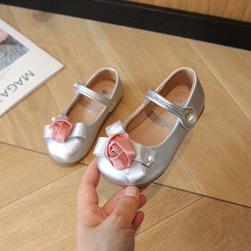 Girls small leather shoes round head Velcro medium children princess shoes single shoes flower dance shoes college style versatile 2025