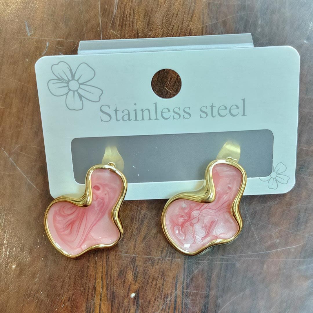 

Ретро серьги-гвоздики из смолы в форме неправильного облака для женщин и девушек, во французском стиле, модные аксессуары для ушей для вечеринок, подарки розовый