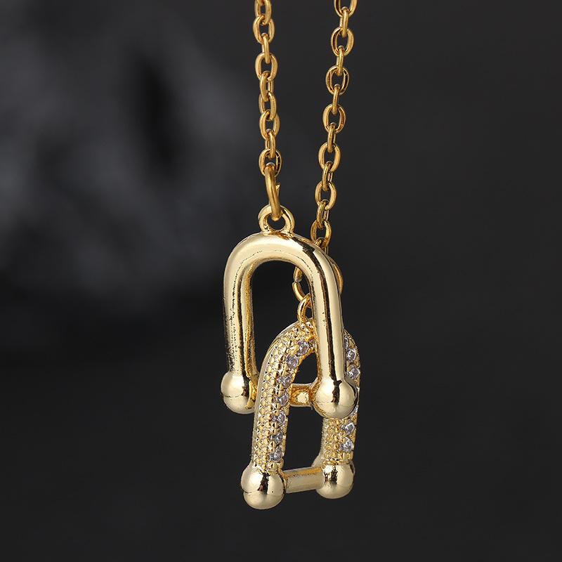 Double Ring Horseshoe Buckle Titanium Steel Choker Necklace Light Luxury Fashion Gold Pendant Jewelry