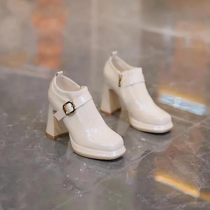 Markenpumps High Heel Lederschuhe Schnürschuhe 2024 Slipper Eckige Zehen Sandalen Damenmode Gold Lässig Neueste Slipper Beige Af