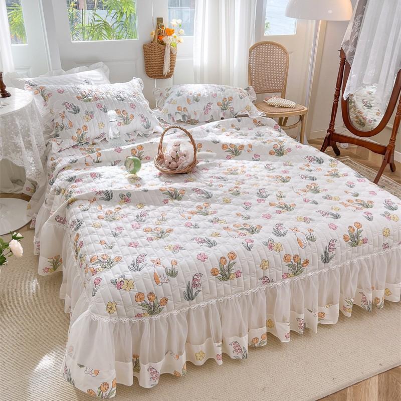 French bed cover three-piece quilted quilted cotton padded lace bed cover non-slip cotton bed cover tatami blanket