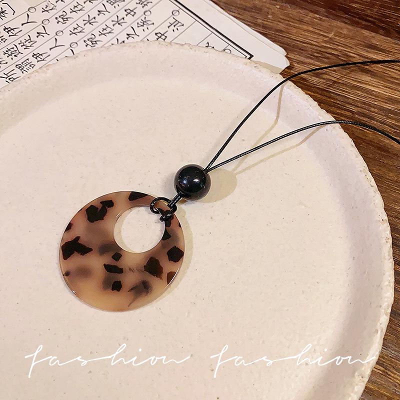 Colier Etnic Stil Ghioc de Stejar: Accesoriu de îmbrăcăminte unisex din bumbac și in țesut manual