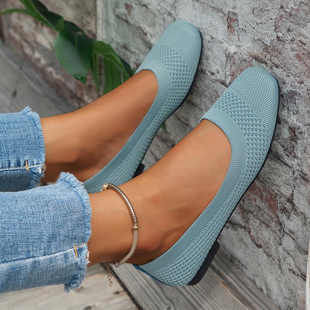Fashion Women Flats Shoes New Spring Autumn Lightweight Knitted Shoes Loafers Comfort Breathable Mesh Slip-on Shallow Cut Flat Shoes