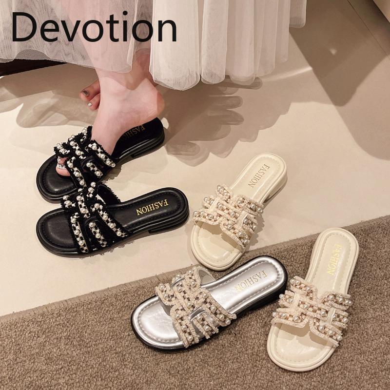 New Fashionable Soft-soled Breathable Beach Sandals Are Worn Over Flat Women's Shoes Devotion