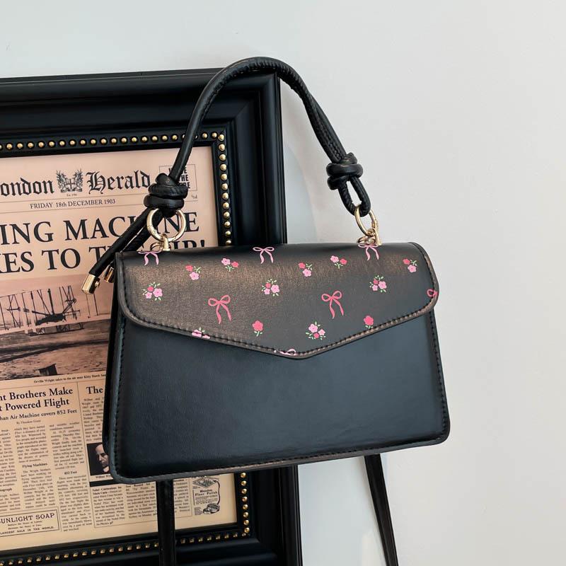 

Fashionable Trendy Large-capacity Stylish Crossbody Shoulder Bag with Side Pocket and Small Square Handbag on The Side чёрный