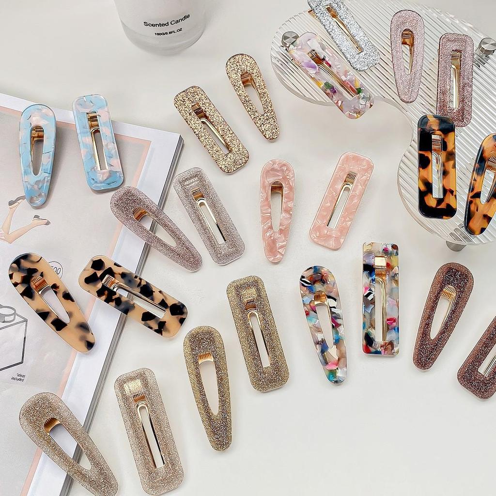 Barrette à cheveux en acrylique imprimé léopard: Barrette à frange rétro haut de gamme pour femmes