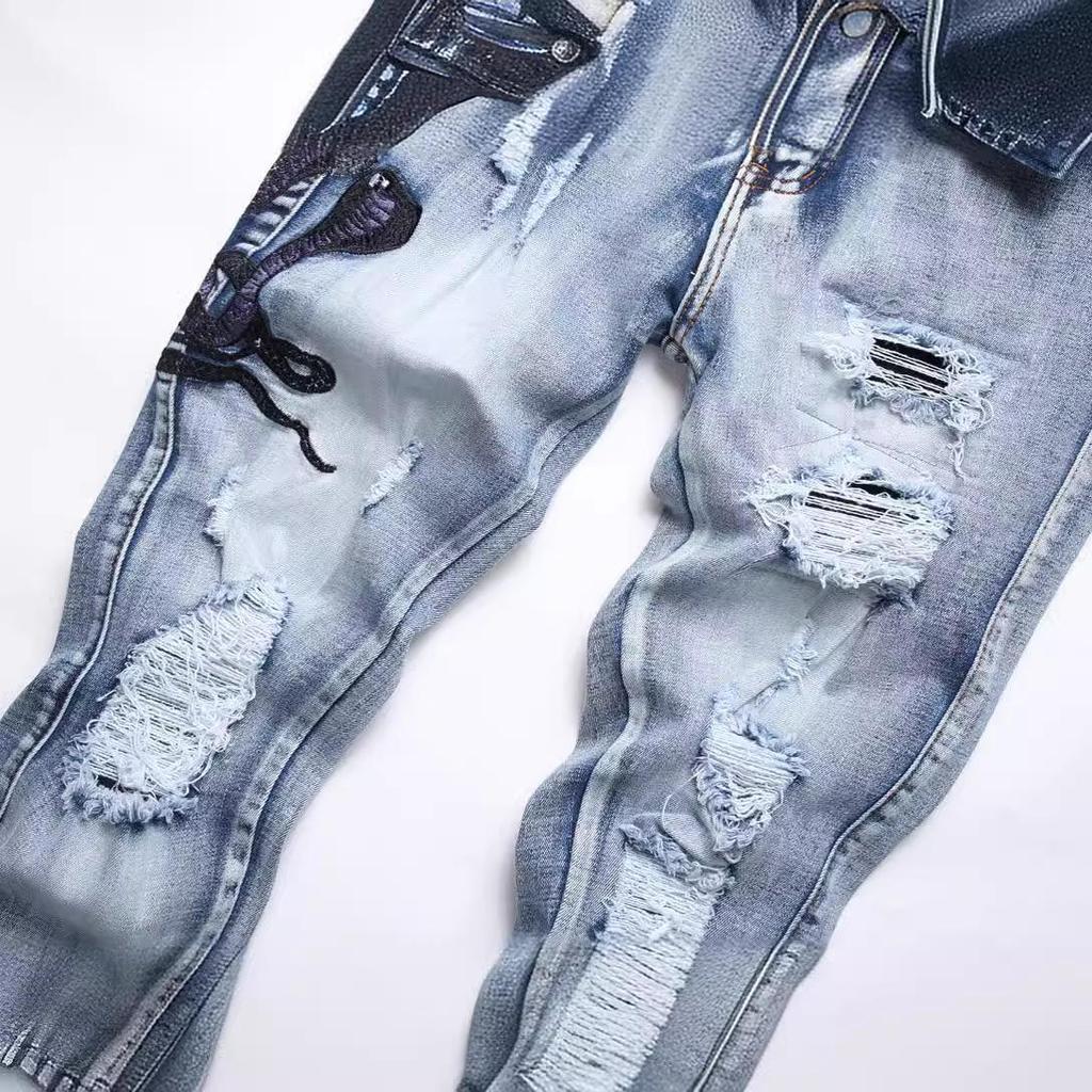 Europejskie Niebieskie Dżinsy Męskie Slim-Fit z Haftem Kobry