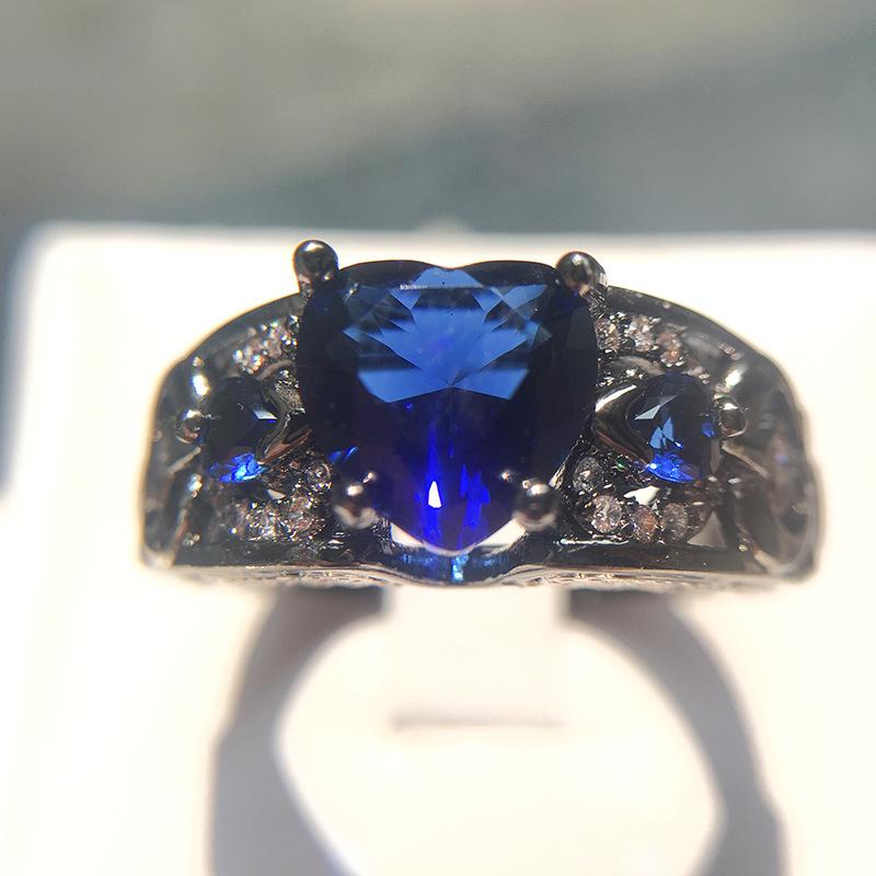 Platform Jewelry, Gold, Black And White Color-Preserving Love Heart-Shaped Zircon Ring.