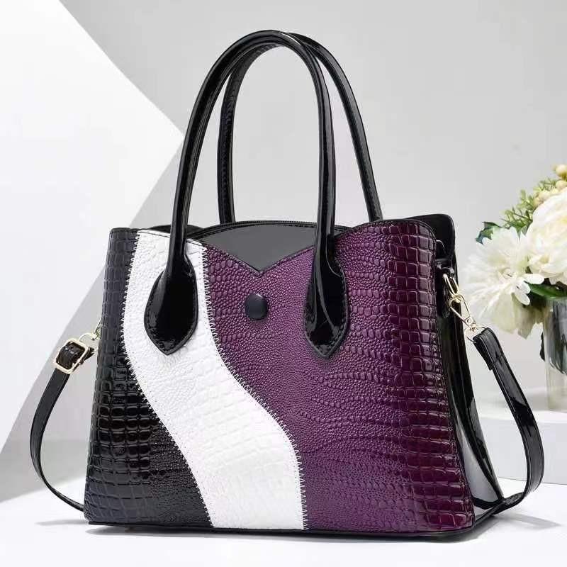 Stylish Large Capacity Women's Shoulder Crossbody Bag In Chic Urban Minimalist Design