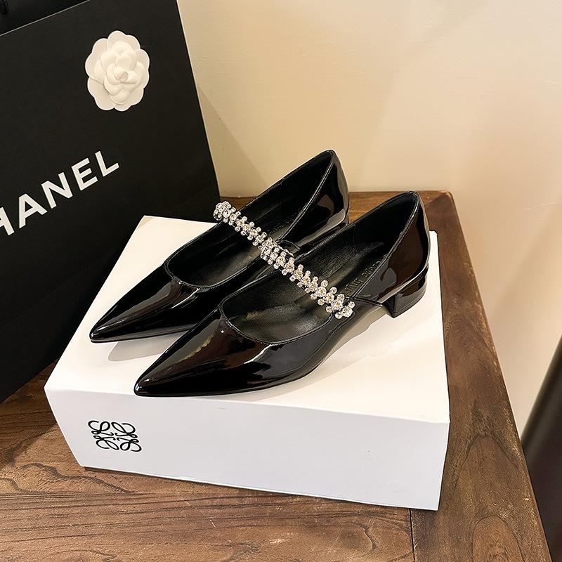 Grape Mother New Elegant Small Pointed Sparkling Diamond with Versatile Leopard Print Light Mouth Small Thick Heel Single Shoes Women's Spring