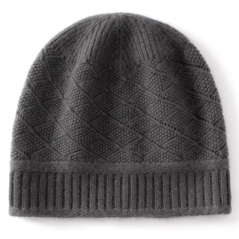 Customized Autumn and Winter New Cashmere Blended Dome Men's and Women's Warm Knitted Hats Are In Stock.