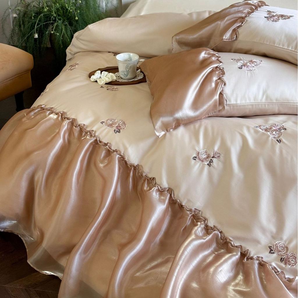 Four-piece Set of Pure Cotton Bedding, French Rose Embroidered Lace, Skin-friendly and Breathable Quilt Cover, Bed Sheet Pillowcase Set.