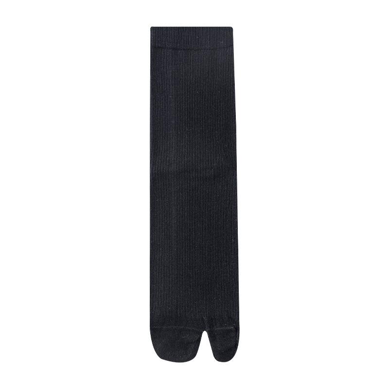 Two-toe Socks for Women, Solid Color, Anti-pilling, Breathable, Boneless Seam Split Toe Socks with Pig's Hoof Shoes, Mid-calf Socks