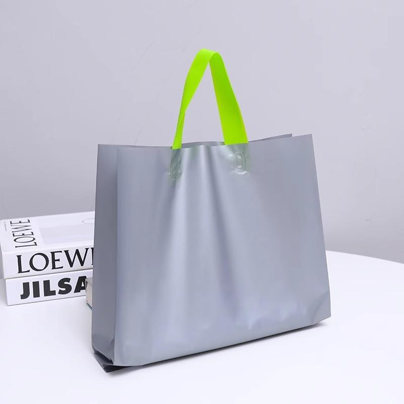 High End, Mattiert, Bekleidungsgeschäft, Damenbekleidung, Handtaschen, Plastiktüten, Geschenkverpackung und Verpackung