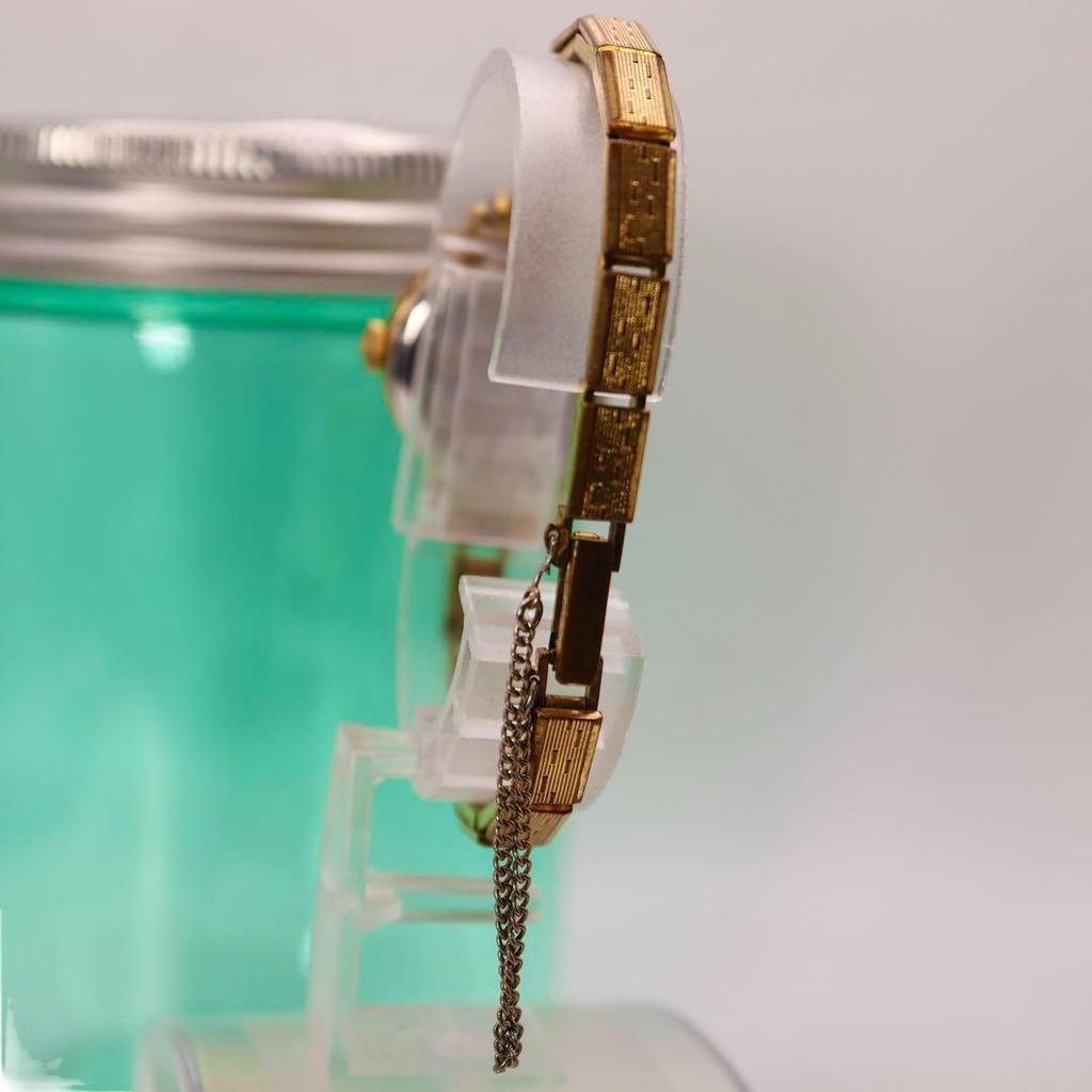 [USED] SEIKO Hand-Wound Round Date Rubber Strap Women's Watch 1225