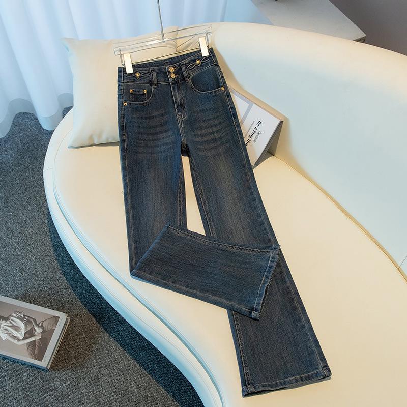 

Women s High-Waisted Micro-Flared Blue Jeans - Slimming, Loose, Horseshoe Style for Spring 2025. 32 [145-155 lbs] синий