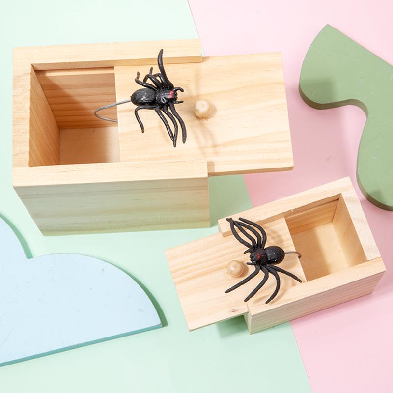 

TikTok Style Wooden Spider Prank Box - Jump Scare Gag Toy
