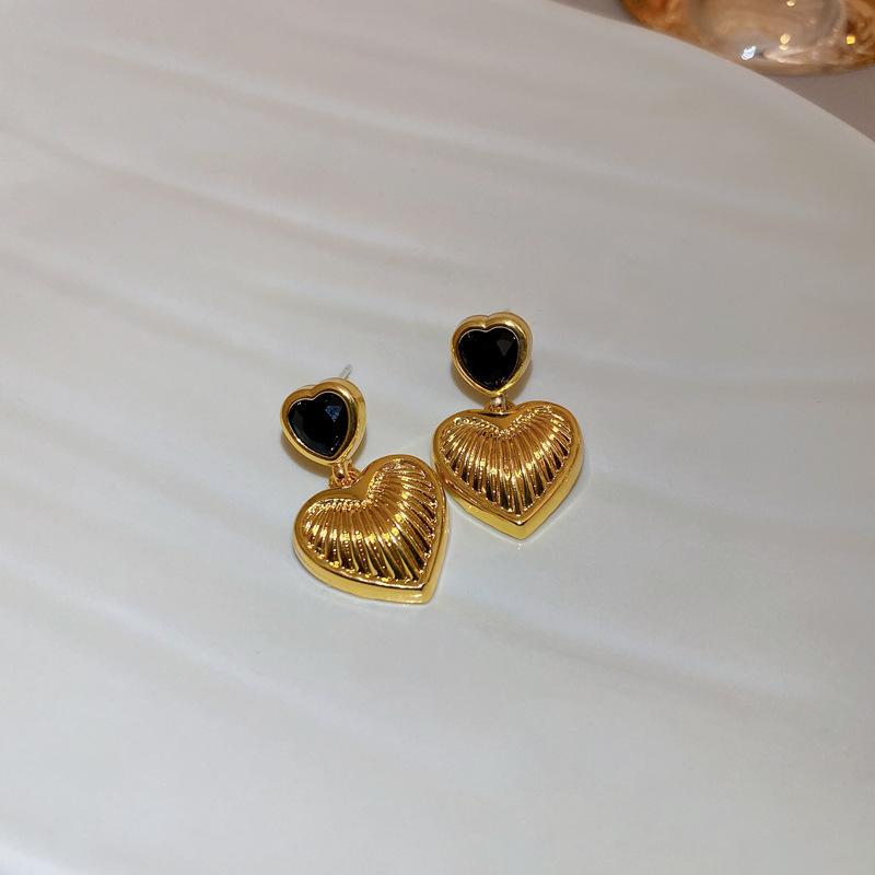 Black Enamel Oil Drop Butterfly Earrings Retro Versatile High-end Stud Earrings Niche Earrings Women