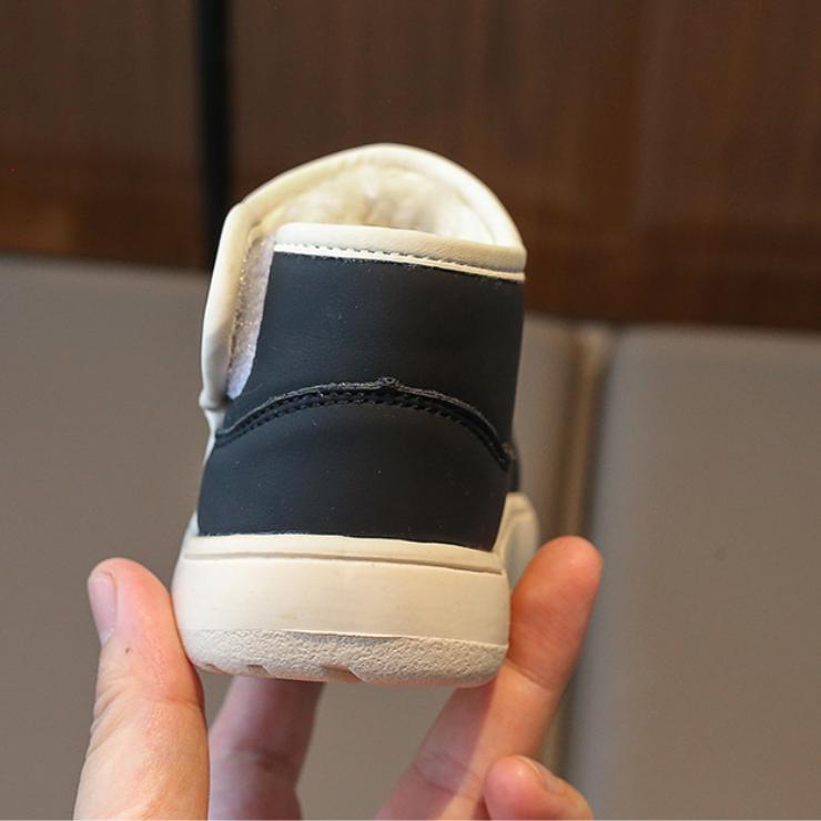 Kinderschuhe für Mädchen Schneestiefel Winter Plüsch Mädchenschuhe Fell Kind Jungen Outdoor Lederschuhe Rutschfeste Kurze Stiefel