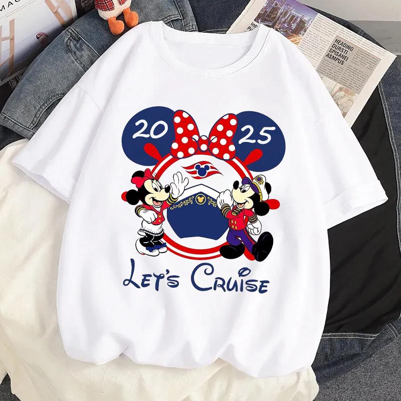 2025 Disney Family Vacation Graphic Tshirt Cartoon Printed T-shirt Clothes Women Casual Short Sleeves T Shirt Streetwear Tees