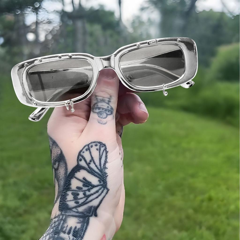 European and American style square small square sunglasses punk rivets jelly sunglasses fashion street shot