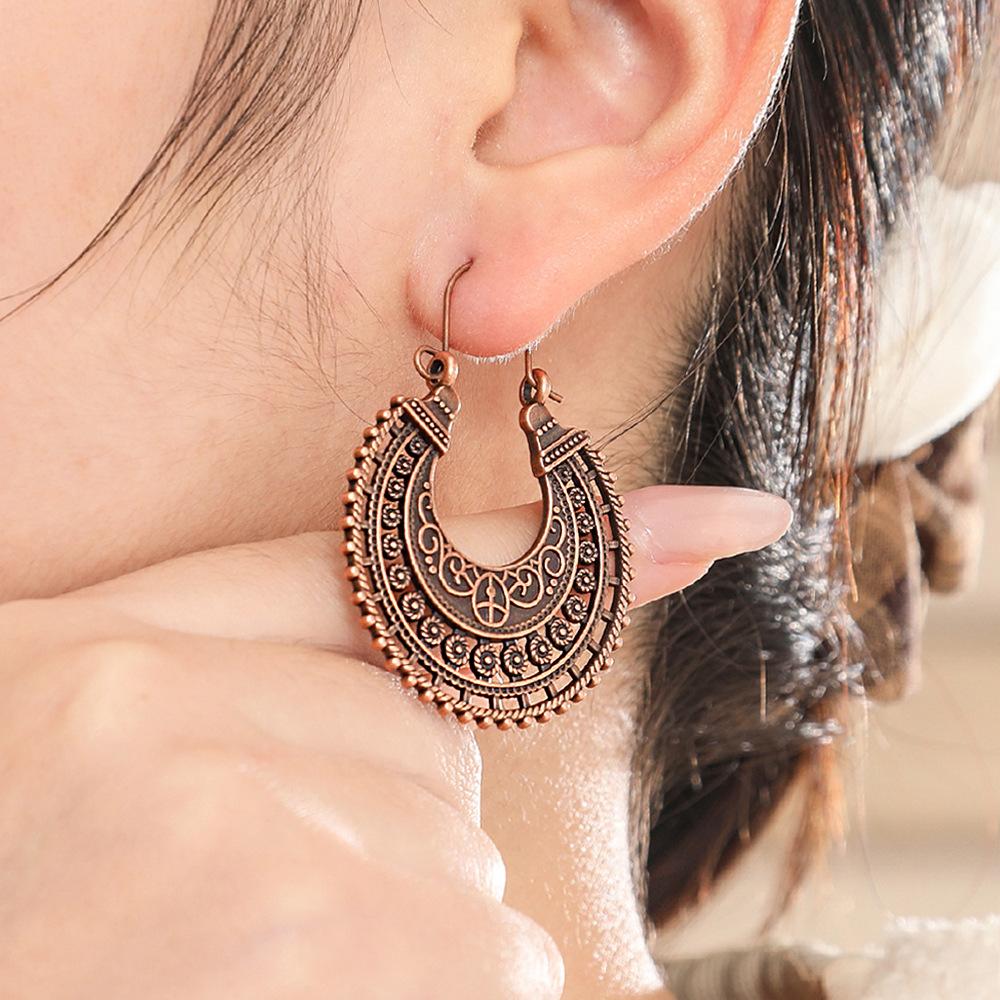 6Pcs Bohemian Ethnic Exquisite Carved Hollow Drop Earrings Women Vintage Geometric Vacation Style Hanging Earrings Daily Jewelry
