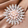 Minimalist Korean version pearl brooch with diamond studded flower chest flower brooch, women's high-end style brooch