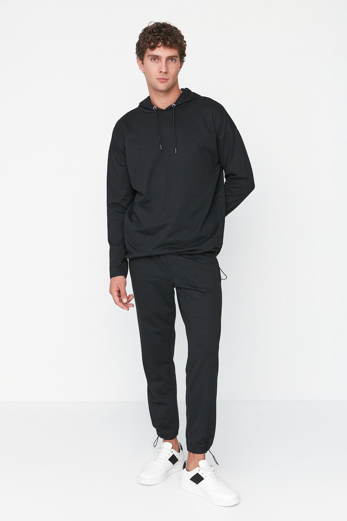

Черный мужской спортивный костюм Oversize TMNSS21EM0041..