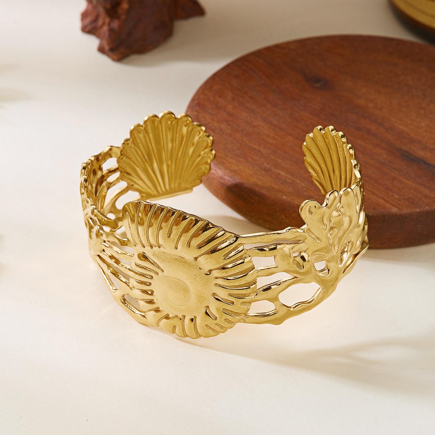 Women s Bohemian Stainless Steel Shell Conch Wide Cuff Bracelet Waterproof Hollow Coral Open Bangle Ocean Jewelry Gift