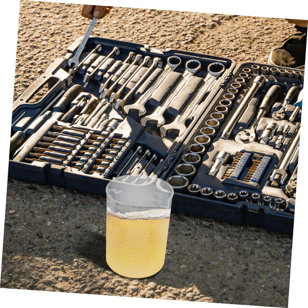 FUNNETOYU Large Capacity Measuring Cup with Precision Scale Resistant Pitcher Multi-Purpose Measuring Cup for Car Machinery Work