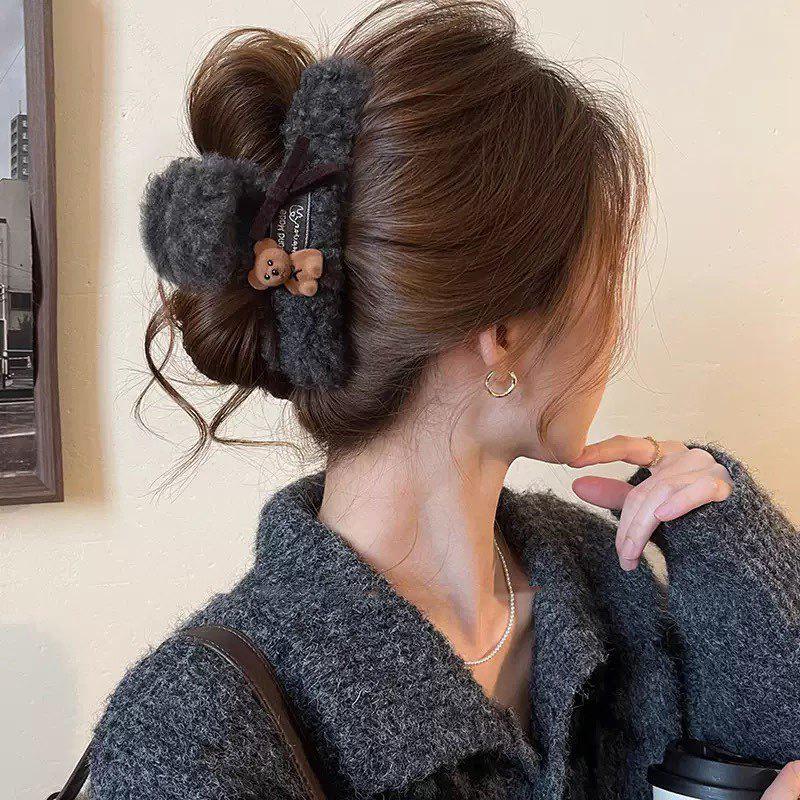 2025 Teddy Fleece Bear Heart Claw Clip: Women's Large Hair Bun Shark Hairpin for Autumn/Winter