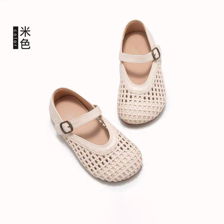 

Босоножки для девочек Baotou 2025 новая летняя детская сетчатая обувь туфли принцессы женские сокровища летняя обувь для девочек кожаная обувь 37 бежевый