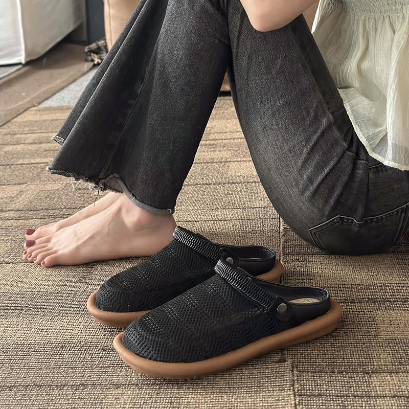 Two wear flat-soled linen sandals women's summer 2025 new mesh breathable hole shoes bag head half slippers outer wear