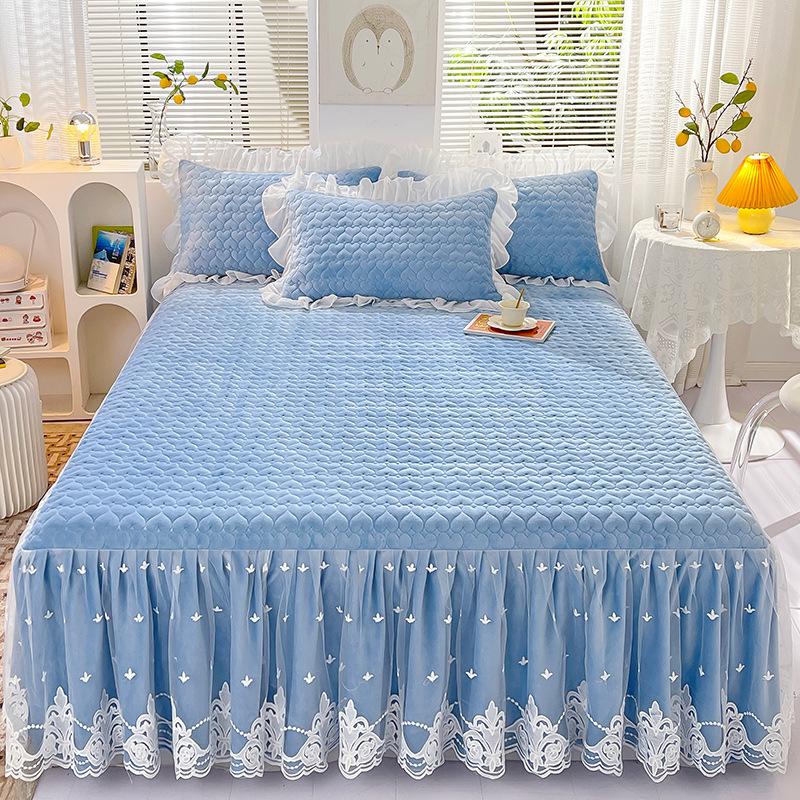 Lace Bed Skirt Thickened Quilted Coral Fleece Bedspread Mattress Protective Cover Autumn and Winter Bedding
