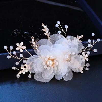 Bridal Crystal Pearl Floral Hairclip Veil Accessory